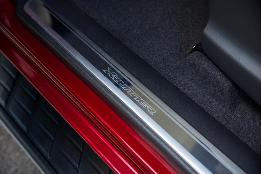 Детали интерьера Isuzu D-Max X-Runner Double Cab 2019 года  (AU) (фото 3 из 14)